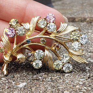 Leaf Brooch with Multiple Color Rhinestones - Vintage